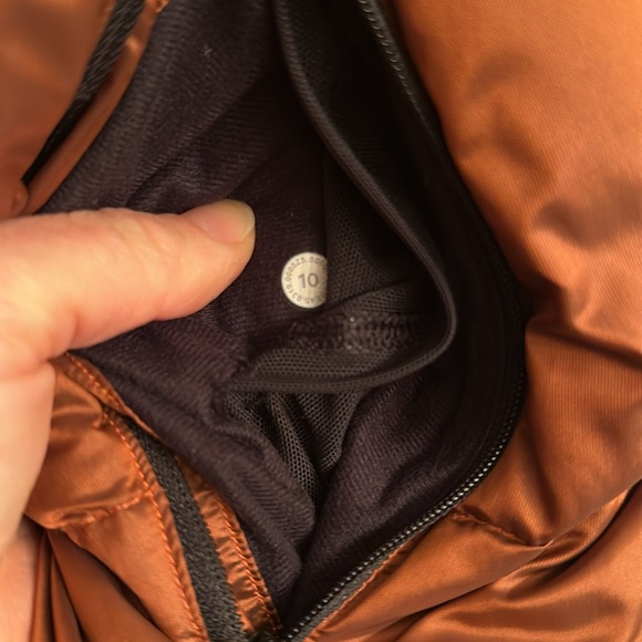 Lululemon Wonder Puff Jacket - Picture 8 of 8